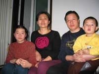 Gao-Zhisheng-and-his-family_web