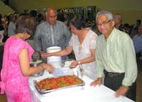 Politicians-work-to-spread-their-message-in-Vancouver's-Filipino-community