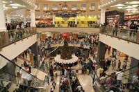 Retailers-in-Dubai-are-wondering-why-and-what-they-must-do-to-ensure-a-better-future