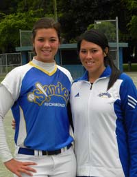 Team Japan competes in Canadian fastpitch tourney