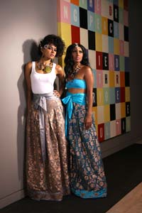 Lotus-fashions-flower-in-Chinatown