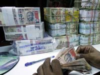 Bank frauds aid visa applicants to Canada