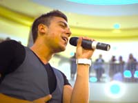 Burnaby-singer-wins-Lougheed-competition