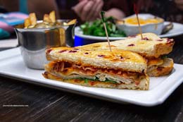 Restaurant-review-London-Pub-Chinatown