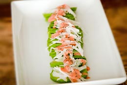 Avocado-&-daikon-salad-with-poppy-strawberry-dressing