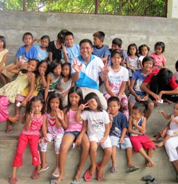 Filipino-immigrants-To-stay-or-to-return