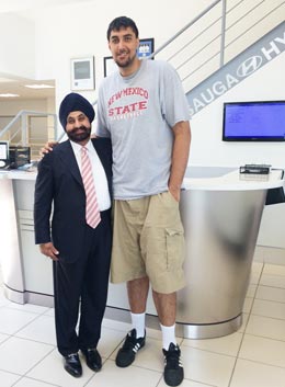 Canadian-basketball-star-joins-NBA