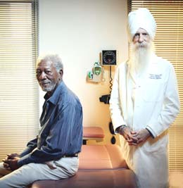 Hollywoods-top-doctor-is-Sikh