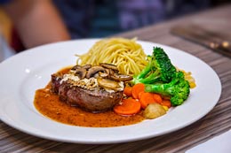 Shermans_Restaurant-review-La-Amigo-Restaurant