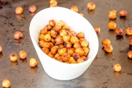 Asian-Influence_Recipe-Leblebi-inspired-savoury-roasted-chickpeas