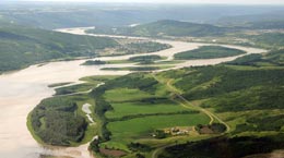 Site-C-jobs-should-be-open-to-all-in-BC