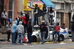 Americas-slow-rolling-crisis