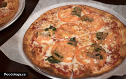 Foodology_Hearthstone-izza-build-your-own-pizza-with-unlimited-toppings