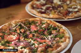 Foodology_Rocky-Mountain-Flatbread-Co-Flatbread-Pizza-on-Main-Street