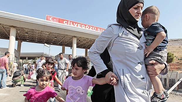 refugees_syria-turkey-04933250