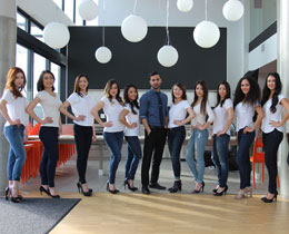 Miss-Asian-Vancouver-takes-centre-stage