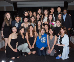 Chinese-Variety-Club-hosts-fashion-show
