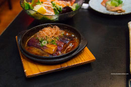 Sherman_Restaurant-Review-Manzo