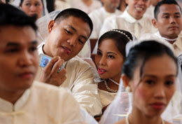Filipinos-say-I-love-you-the-most-in-Asia_study
