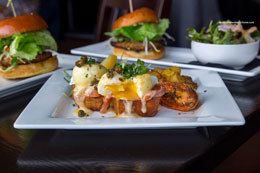 Sherman_Restaurant-Review-Dubh-Linn-Gate-Irish-Pub