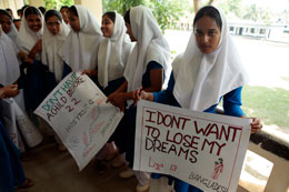 70-million-will-be-married-as-kids-next-five-years_UN