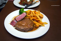 Sherman_Restaurant-Review-Venetis-Restaurant