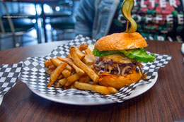 Sherman_Restaurant-Review-Once-in-a-Blue- Moon-Jazz &-Diner