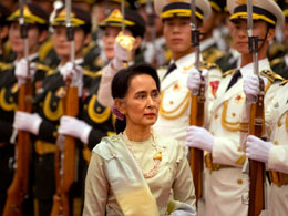 Suu-Kyi-gets-a-Canadian-lesson-in-citizenship