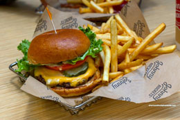 Sherman_Restaurant-Review-Johnny-Rockets