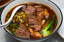 Sherman_RedBeef-noodle-Kitchen