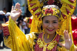 Filipinos-gear-up-for-Independence-Day-festivals