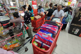 Panic-buying-may-drive-world-food-inflation_FAO