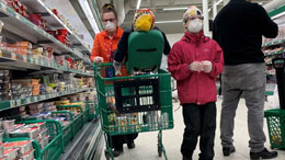 Public-acceptance-of-masks-grows-in-Canada