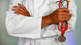 Immigrant-data-gaps-fuel-healthcare-worker-shortage