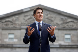 Time-pop-Ottawas-ballooning-bureaucracy